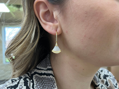 Exclusively Silver Drop Mother of Pearl Earring