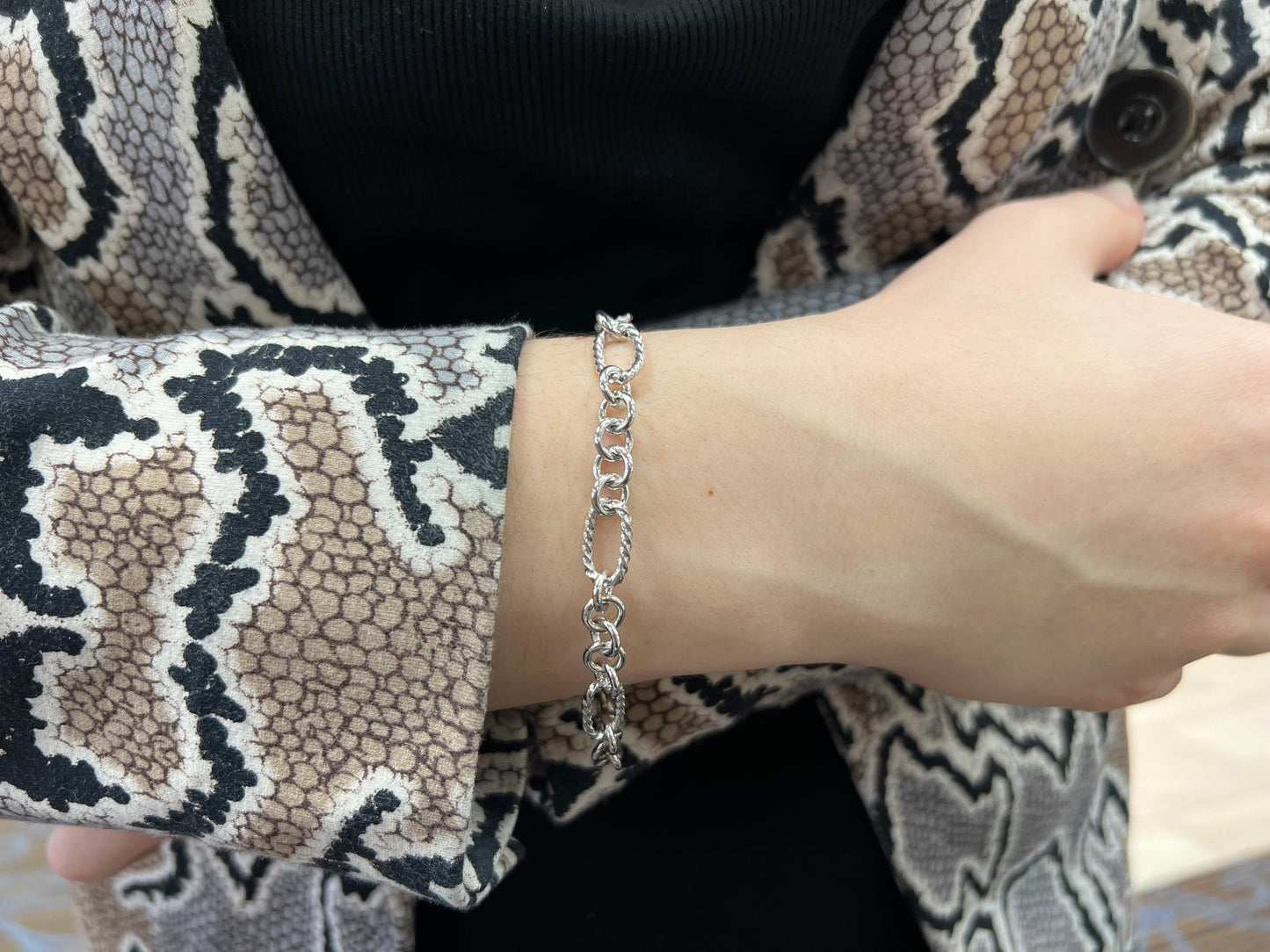 Exclusively Silver Oval and Circle Chain Link Bracelet